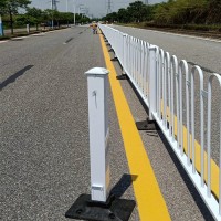 供应道路m型分隔栏 清远交通安全护栏 惠州车行道栏杆批发