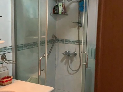 上海虹口区巴斯曼淋浴房维修/淋浴房移门滑轮维修