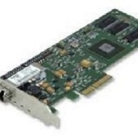 PCIe 接口的反射内存卡